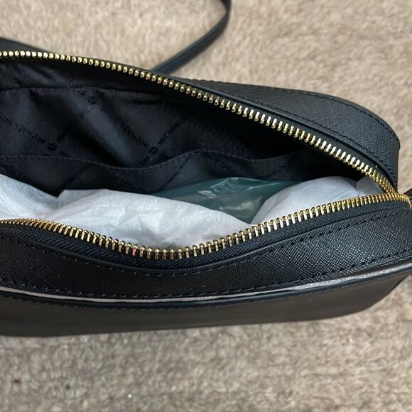 Michael Kors Jet Set Large Leather Zip Chain Crossbody Bag New Retails $398 - Picture 6 of 7